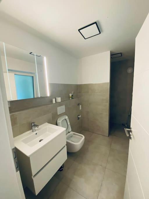 Doreyhome P5 - Zentrale Apartment Fuer 5 Pers Nahe Der Altstadt - Parkplatz - Wlan Πασάου Εξωτερικό φωτογραφία